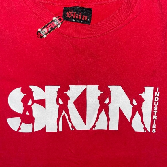 Y2K Skin Industries Silhouette Nude Girls Vintage 2000s Tee - Picture 2 of 6